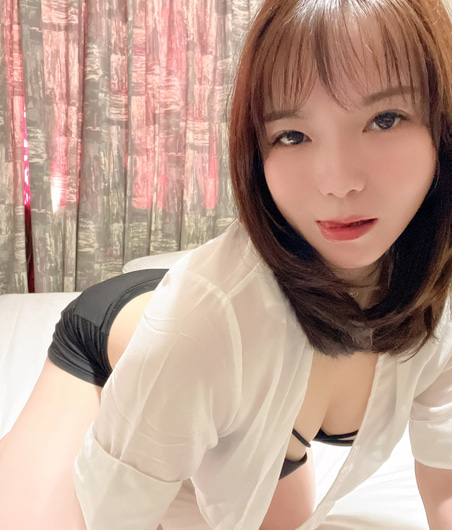 Dale, 24, Singapore escort in Auckland wearing lingerie