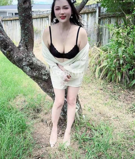 Minnie - Photo 1