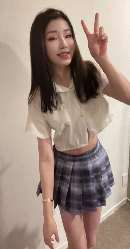 Katie, 25yo Taiwanese escort in Auckland CBD offering full service