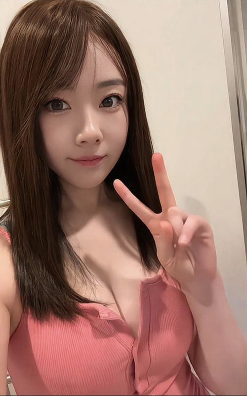Momo - Photo 2