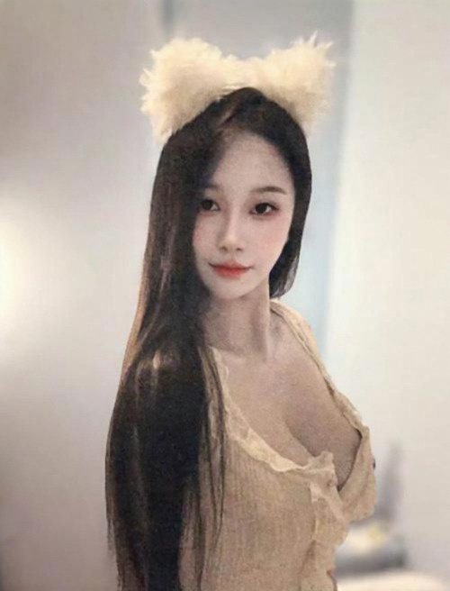 Yi - Photo 2