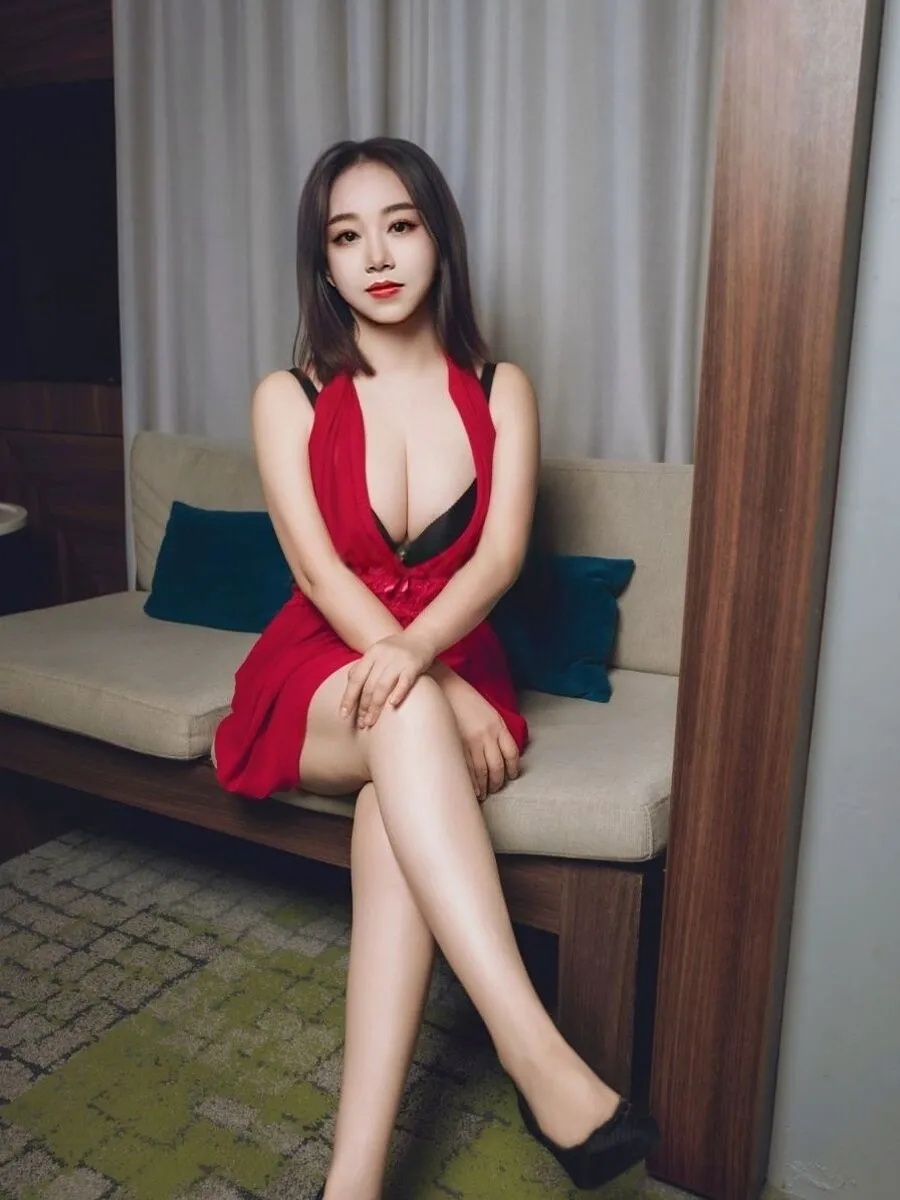 Lily - Photo 2