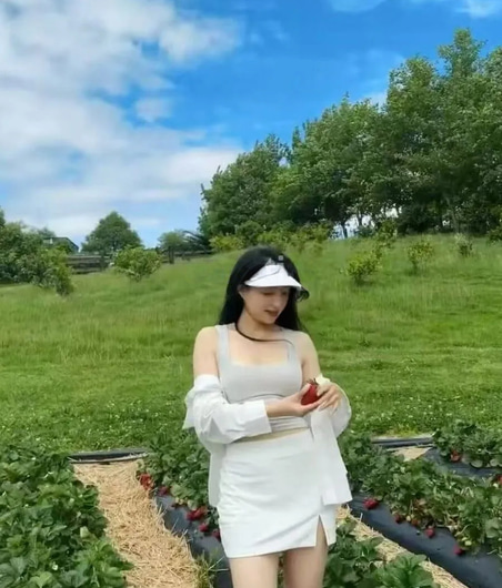 Lucy - Photo 2