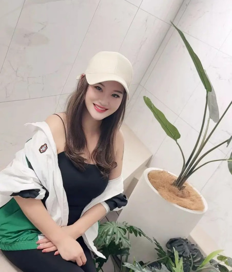23yo Chinese escort Apple offering private services in Hamilton