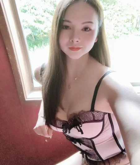 Gina - Photo 2