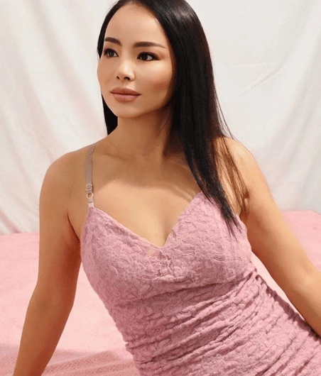 Ina - Photo 2