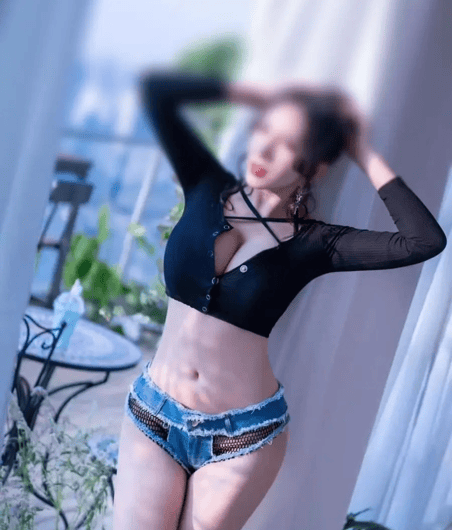Kiki, 25, Chinese escort in Auckland offering private services