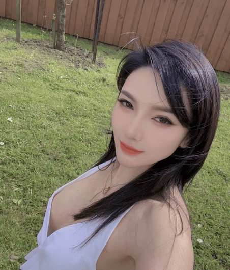 Chinese escort Sunny with flexible curves in Auckland