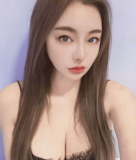 Lucky - Photo 1