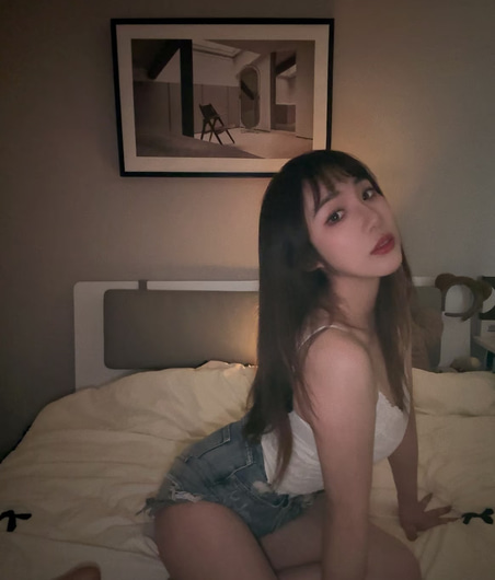 Eva, 26-year-old Taiwanese escort in Te Aro Wellington, available for incalls and outcalls