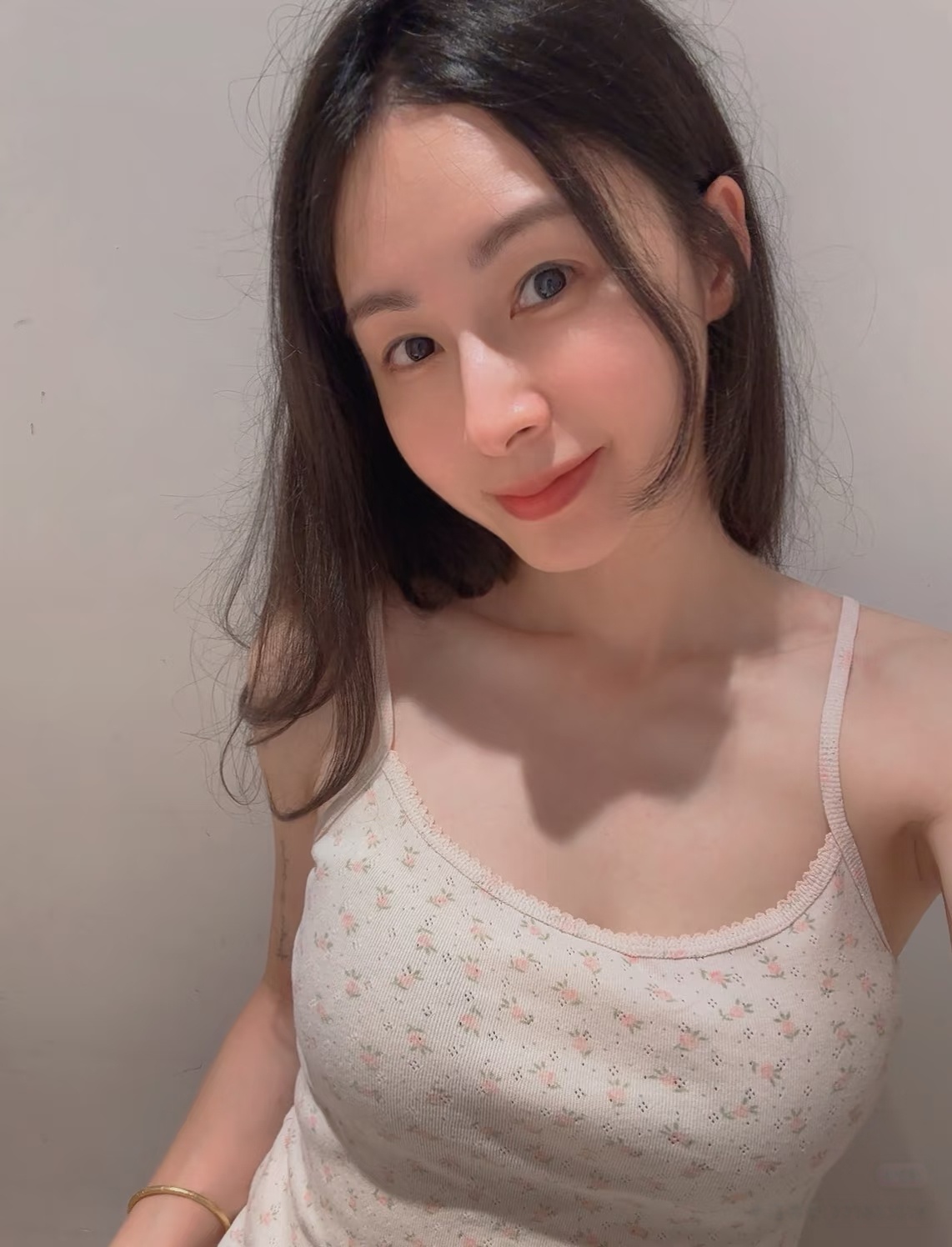Natural Malaysian escort Margaret in Adelaide, 166cm with C cup figure
