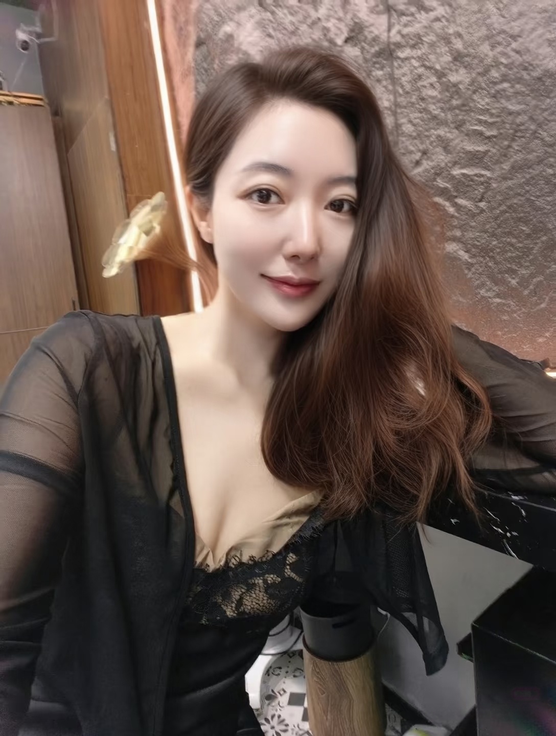 Maya - Photo 1