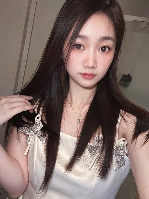 Jingjing, 24-year-old Chinese escort available in Auckland CBD for full service in-calls
