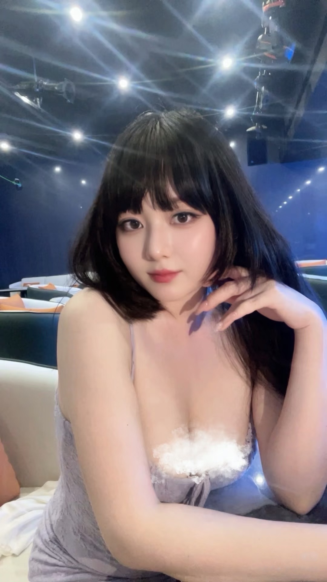 Isabel, 26-year-old Chinese escort in Balaclava Melbourne offering private in-call massage and full service