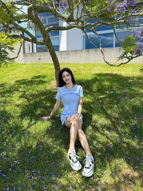 Lily - Photo 2