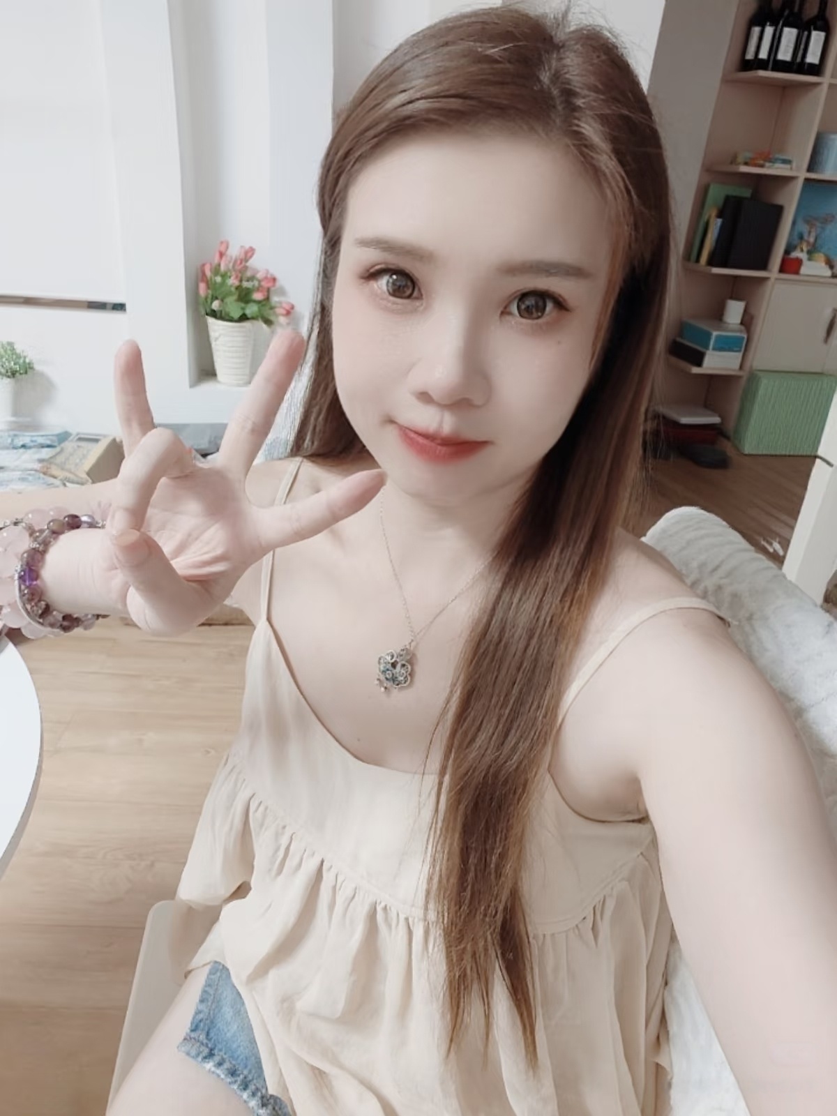 Reese, 22-year-old Vietnamese private escort in Archerfield Brisbane, available for incalls