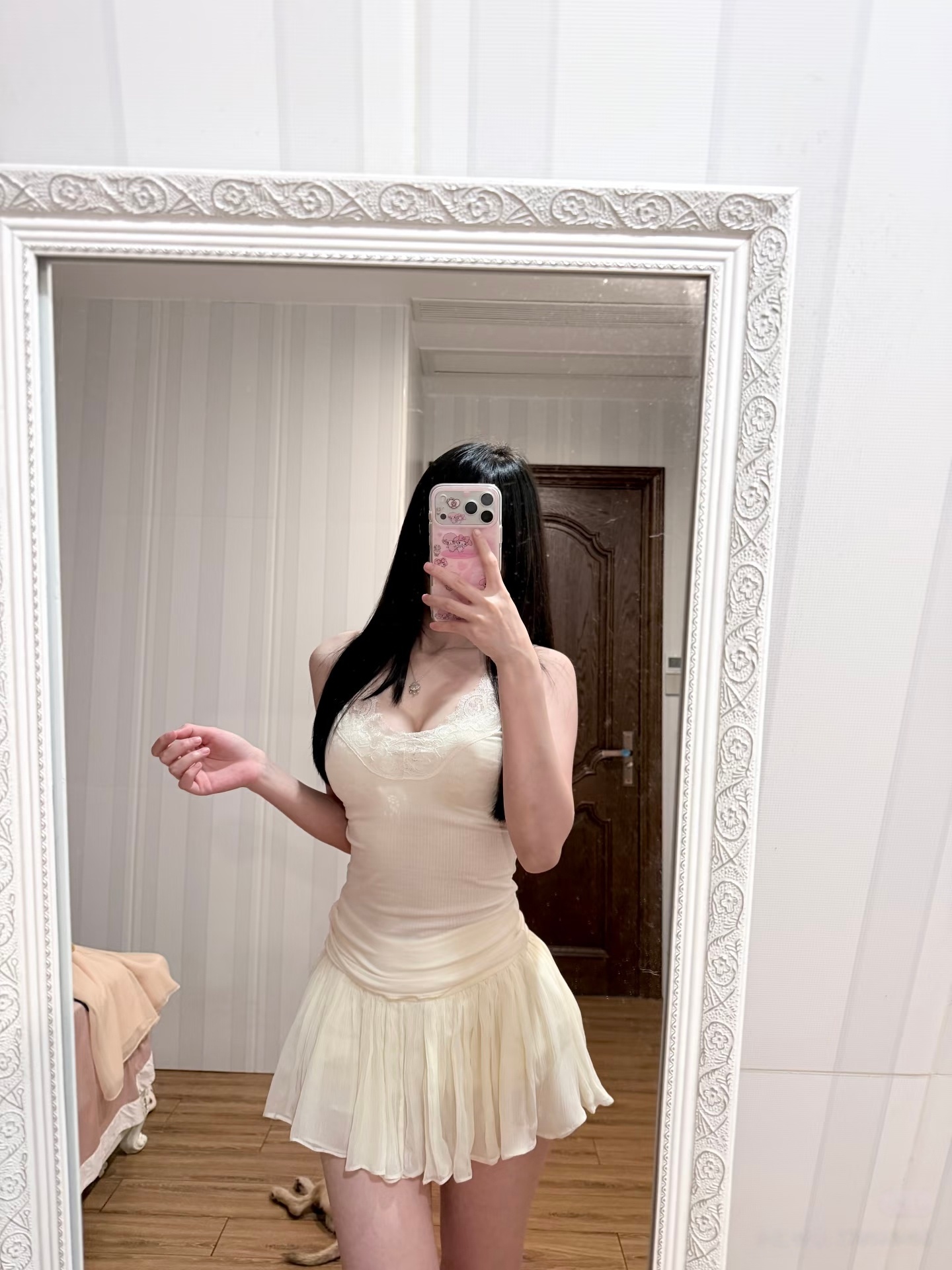 Ruby, Japanese escort in Campbell Canberra, available for incalls