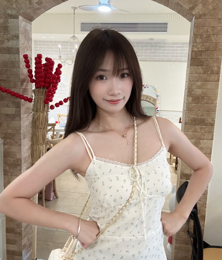 Olivia, 22-year-old Asian escort in Avalon Sydney, available for in-calls and full service