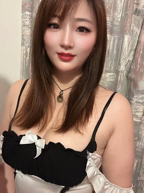 Cathy, 28-year-old Chinese massage specialist in Greenlane Auckland offering professional incall massage services