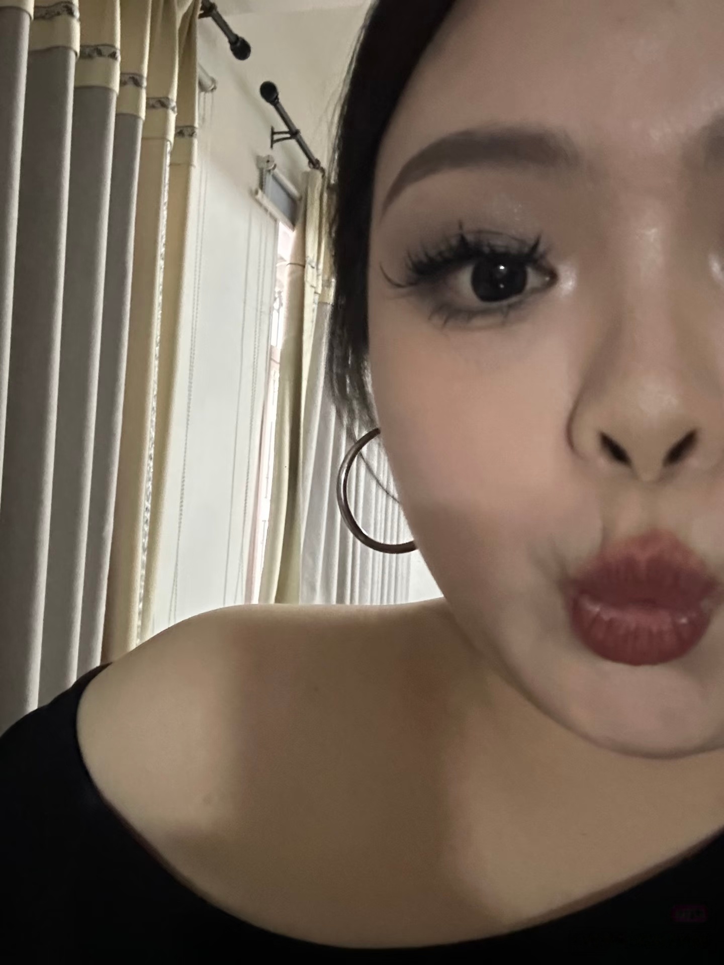 Phoebe, 23-year-old Asian escort in Cannington Perth, available for incalls and late night bookings