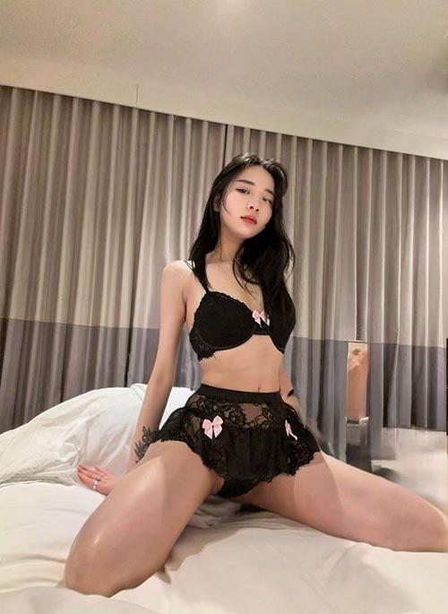 Young Vietnamese escort Lucy in Takapuna Auckland, 25 years old