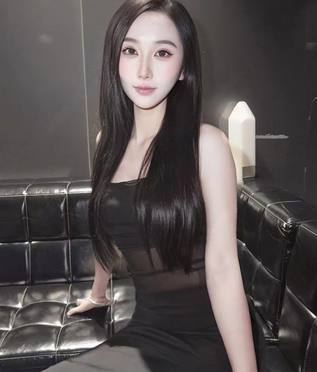 Nana, Chinese escort in Auckland CBD posing in new lingerie