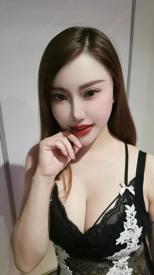 Stella - Photo 2