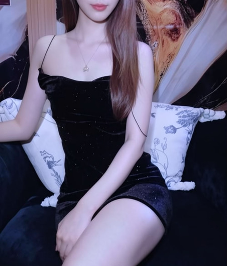 Nuonuo, 23yo Asian escort in Auckland CBD, lace lingerie photo
