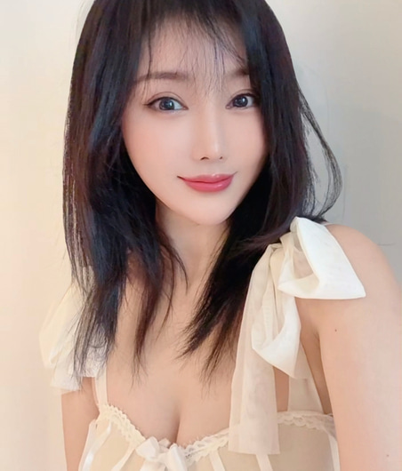 Aileen, 26yo Chinese escort in Auckland CBD offering full service