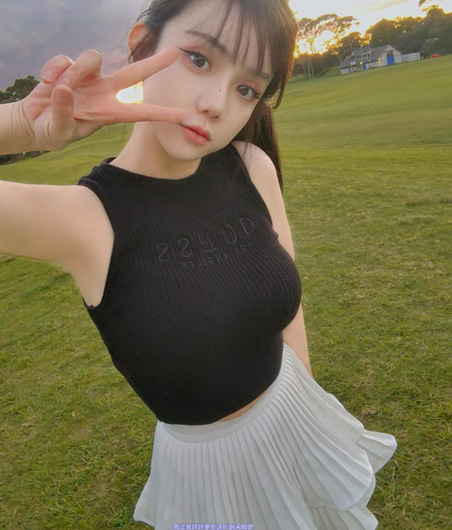 Asian escort Lucy with D cup in Auckland CBD offering high class service