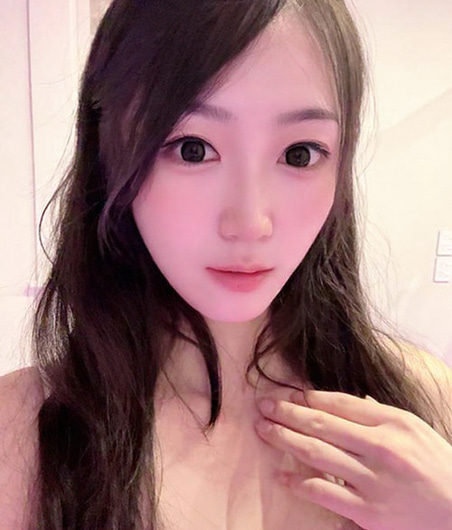 Yuni - Photo 1