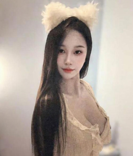 Yi - Photo 2