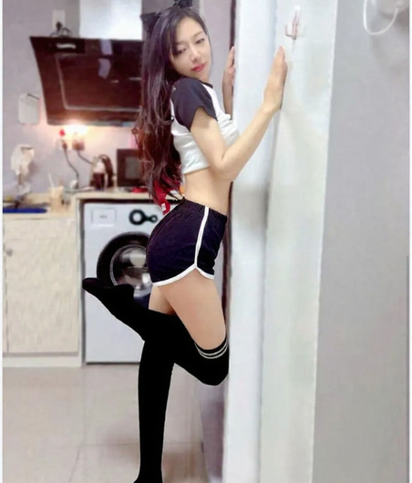Coco, 25, Asian escort in Hamilton CBD offering private services
