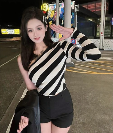 Shiyi, 21 year old Asian escort in Auckland Newmarket