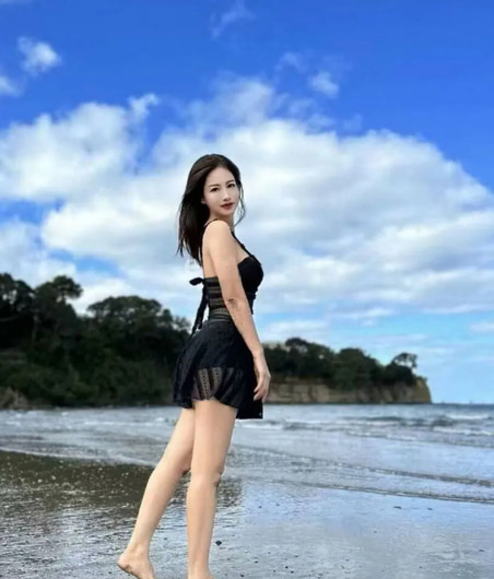 Petite Taiwanese escort Candy with D cup available in Auckland CBD