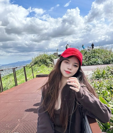 Roxy, 26-year-old Vietnamese escort in Wellington CBD offering full service