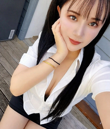 Lucy, 26yo Chinese escort in Palmerston North offering private services