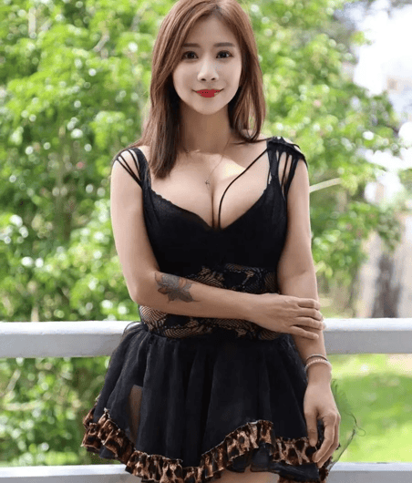 Petite Asian escort Kiki with DD cup in Auckland CBD