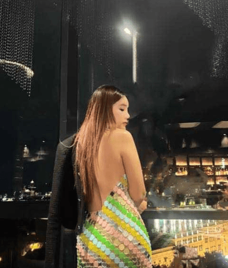 Veeda, 28yo Asian escort in Auckland CBD offering full service